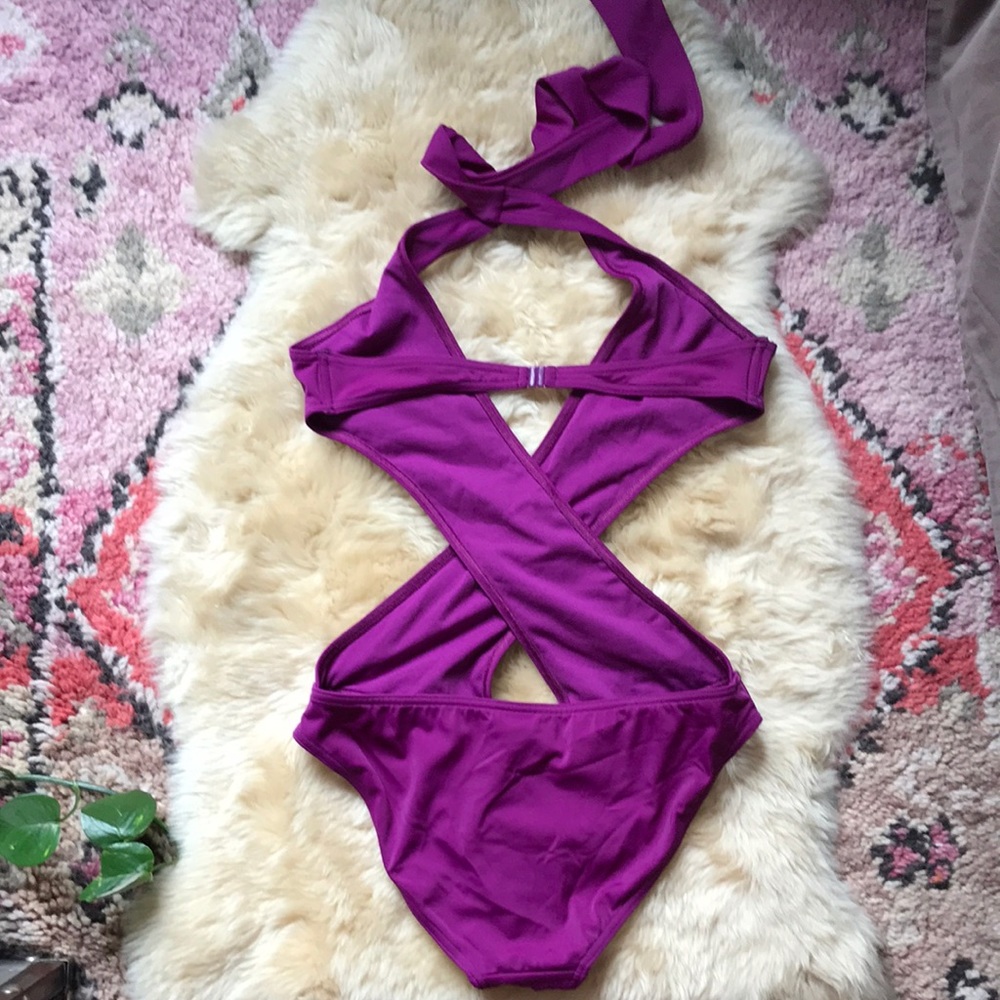 ASOS Halter Cross Wrap Front Swimsuit Halter Plung - Picture 5 of 5